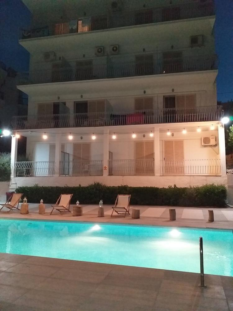 Ψιλή Άμμος Hotel Tolón Exterior foto
