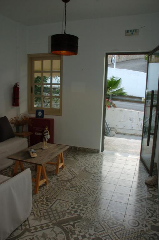 Ψιλή Άμμος Hotel Tolón Exterior foto